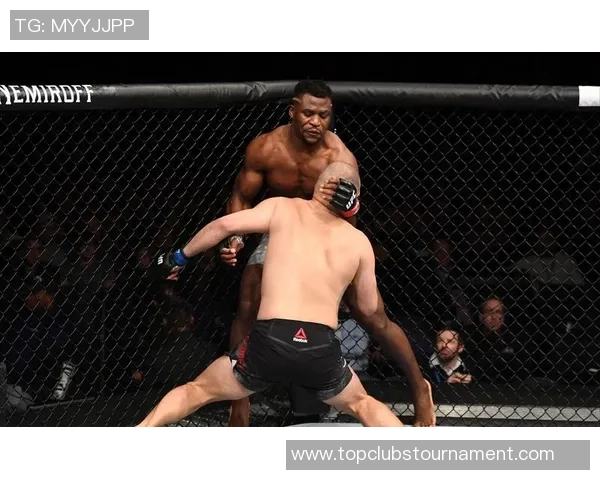 UFC凯恩与康勾巅峰对决谁将成为新一代格斗之王 UFC凯恩与康勾巅峰对决谁将成为新一代格斗之王