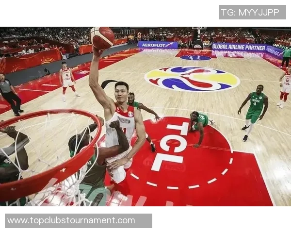 易建联的篮球传奇之路:从青年才俊到国家队核心的成长历程与辉煌成就 易建联的篮球传奇之路:从青年才俊到国家队核心的成长历程与辉煌成就