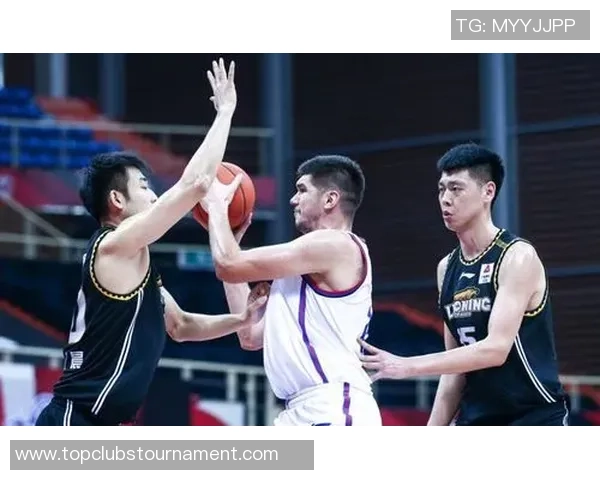 朱荣振的成长之路与职业生涯探索：从普通学生到行业领军人物的蜕变历程